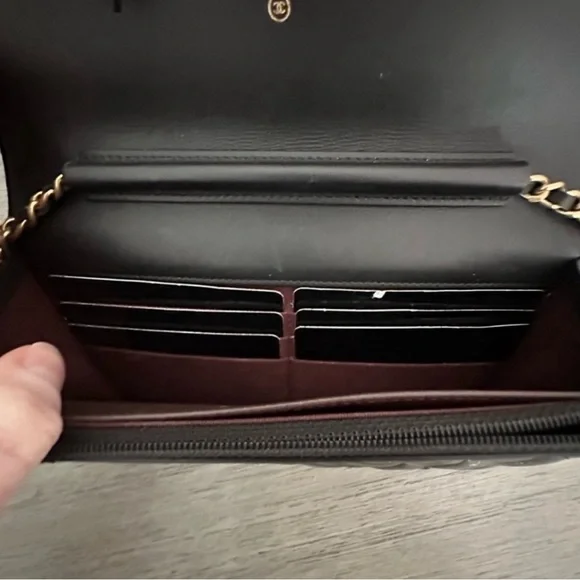 ****SOLD**** Chanel Lucky Charms Wallet on a Chain- Metiers d’ Arts 2017 - Picture 9 of 14